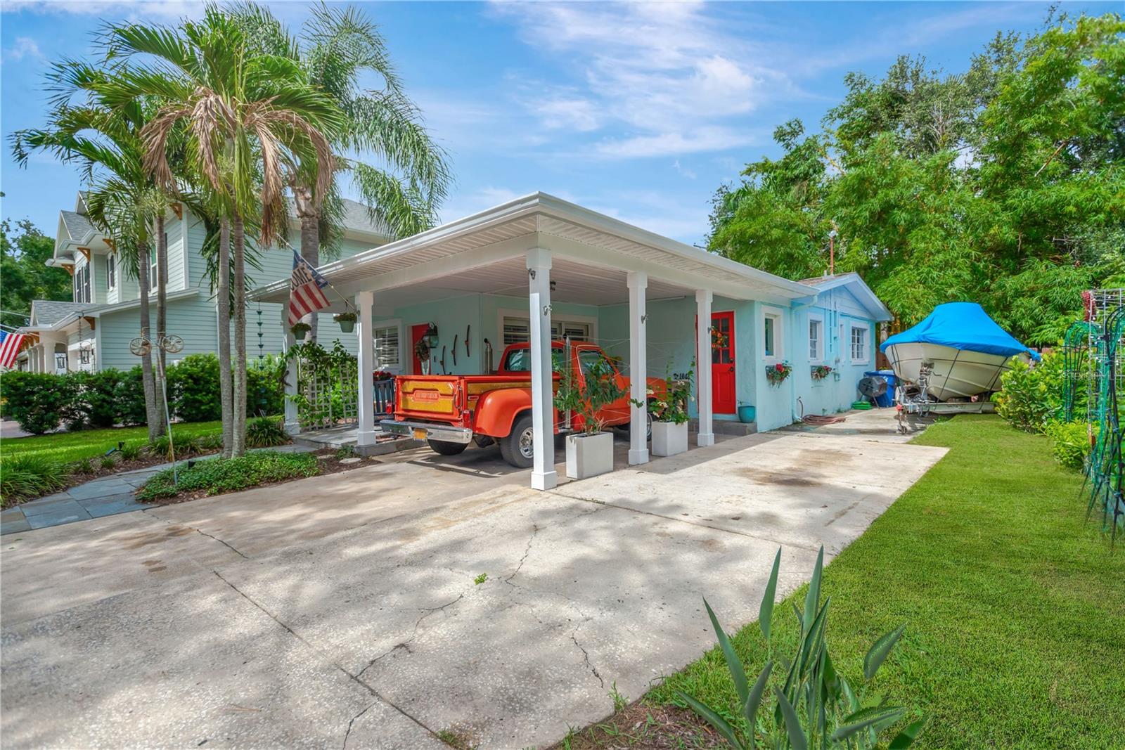 1042 S Sterling Avenue
