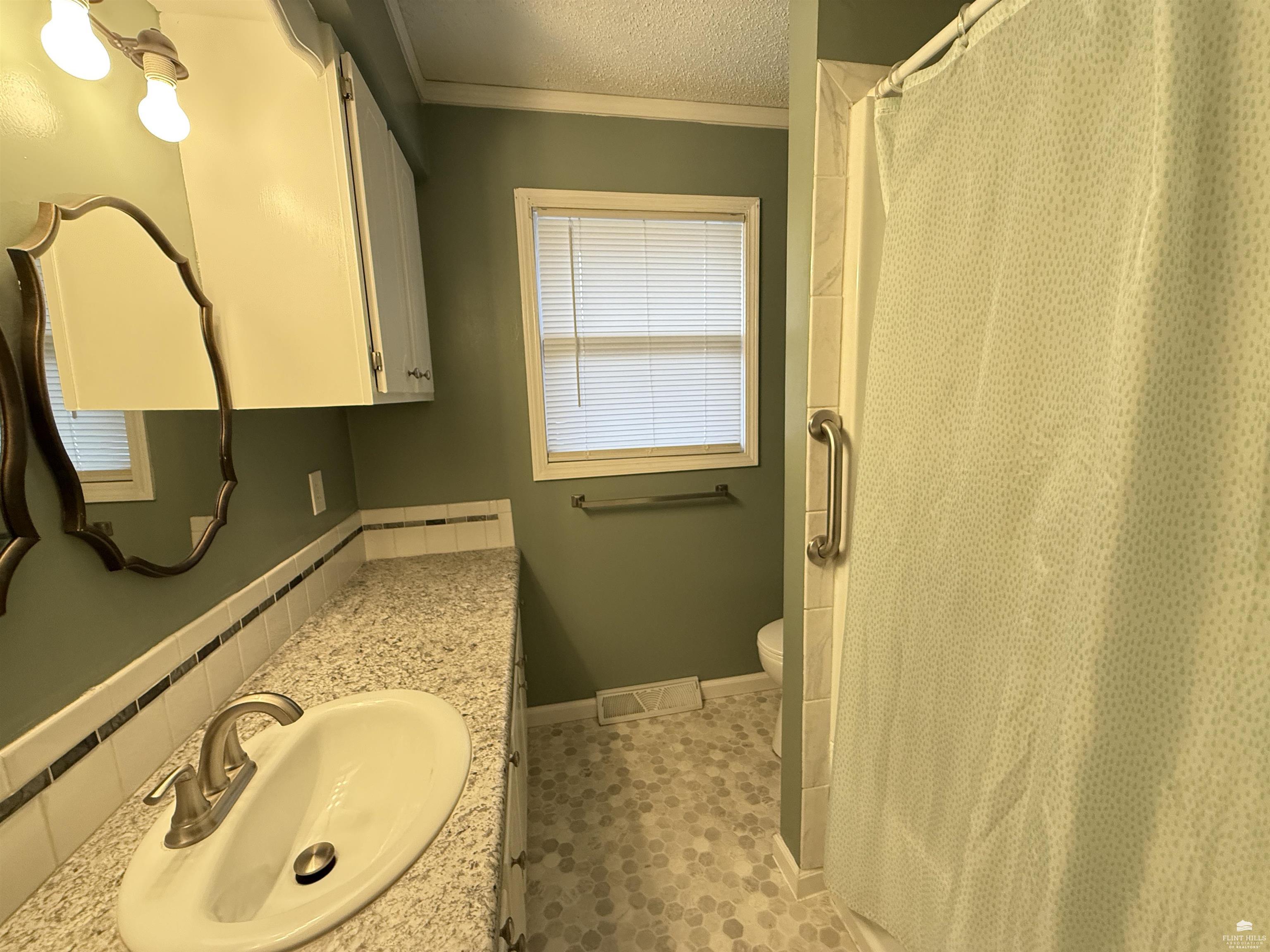 2004 Browning Avenue