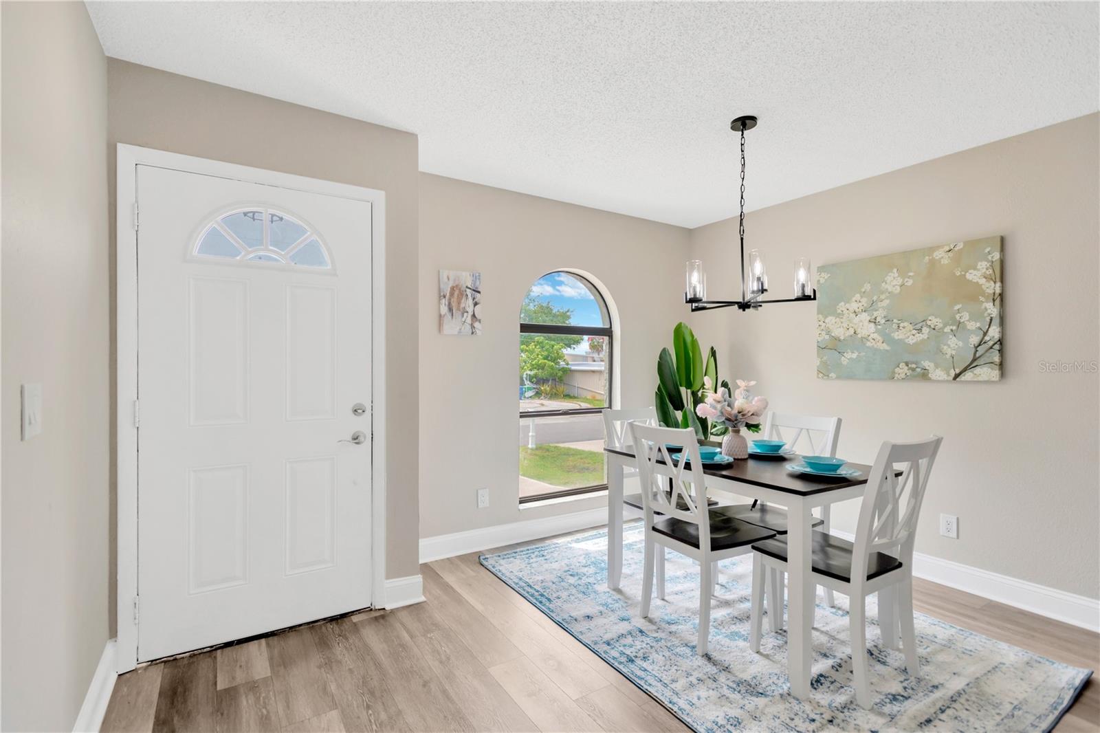 7208 S Juanita Street