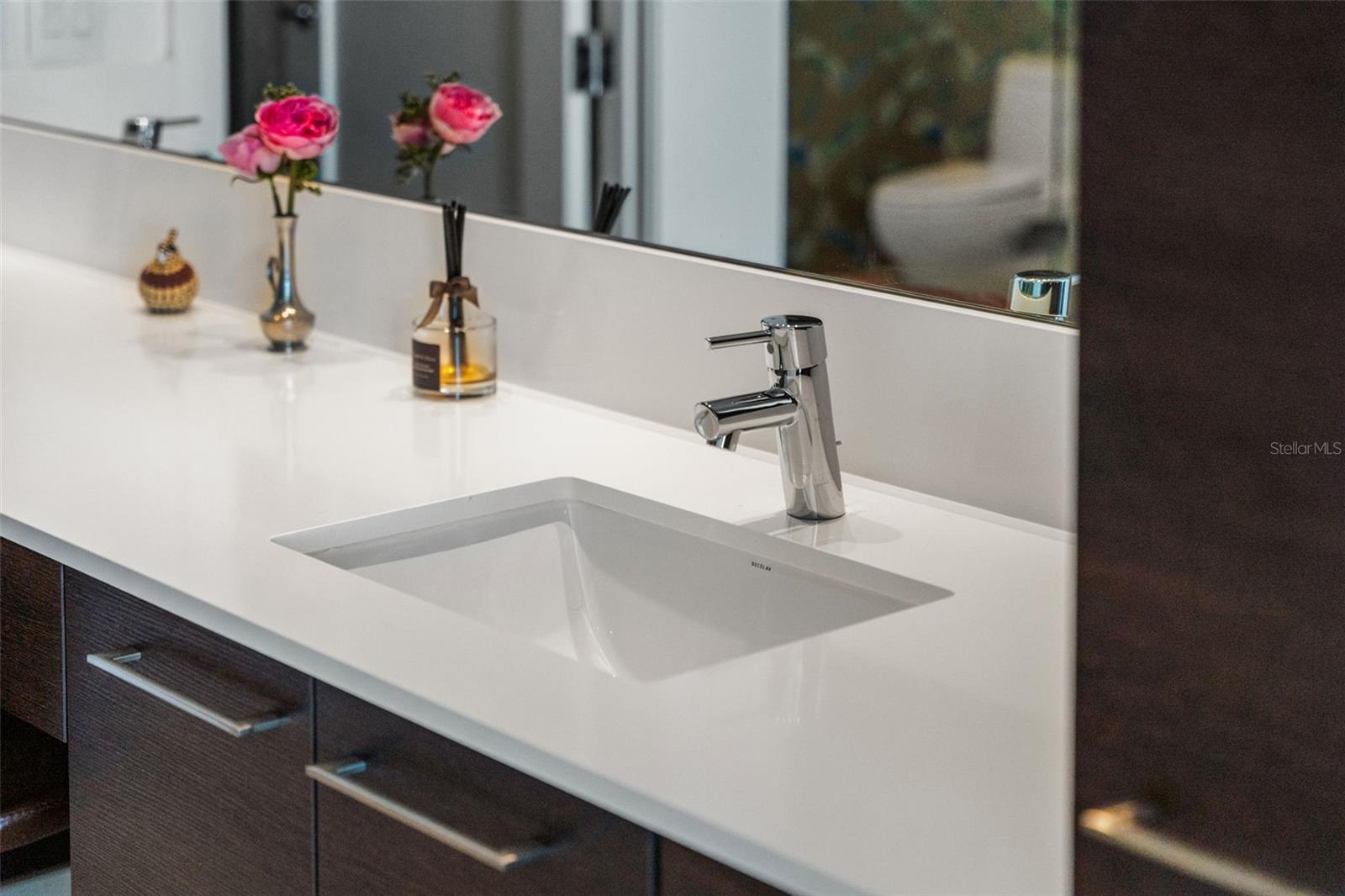 1155 N Gulfstream Avenue 802