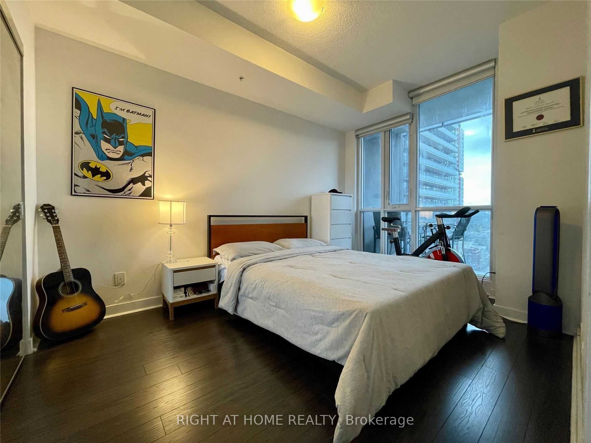 295 W Adelaide St 2303