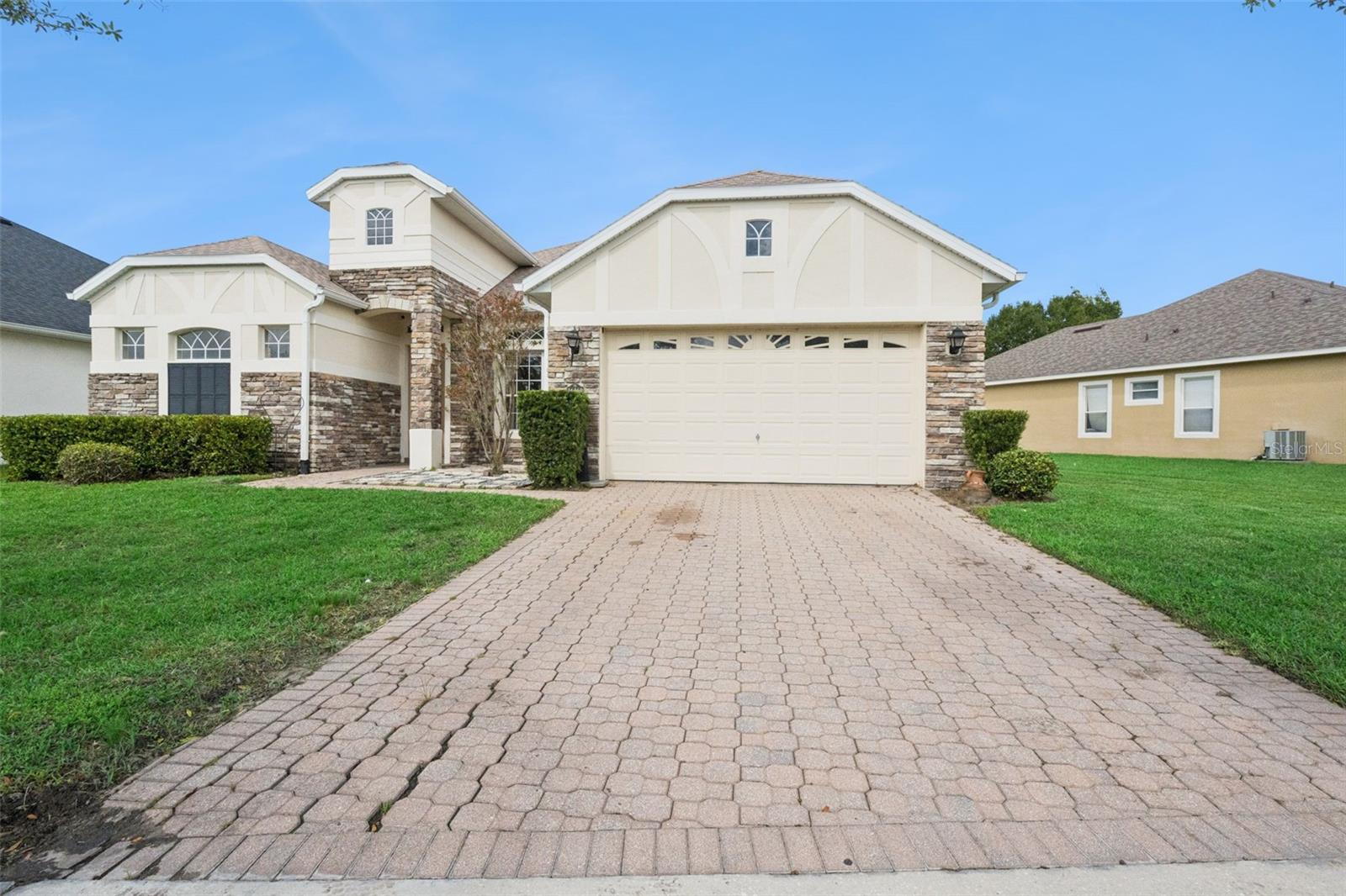 16460 Tudor Grove Drive, Orlando, FL