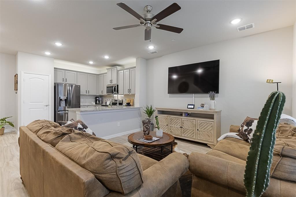 2728 Baneberry Lane