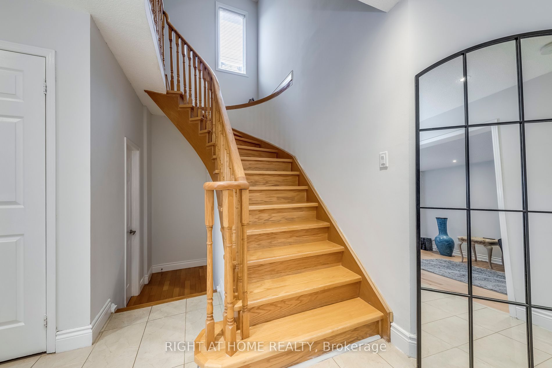 5832 Prairie Circ