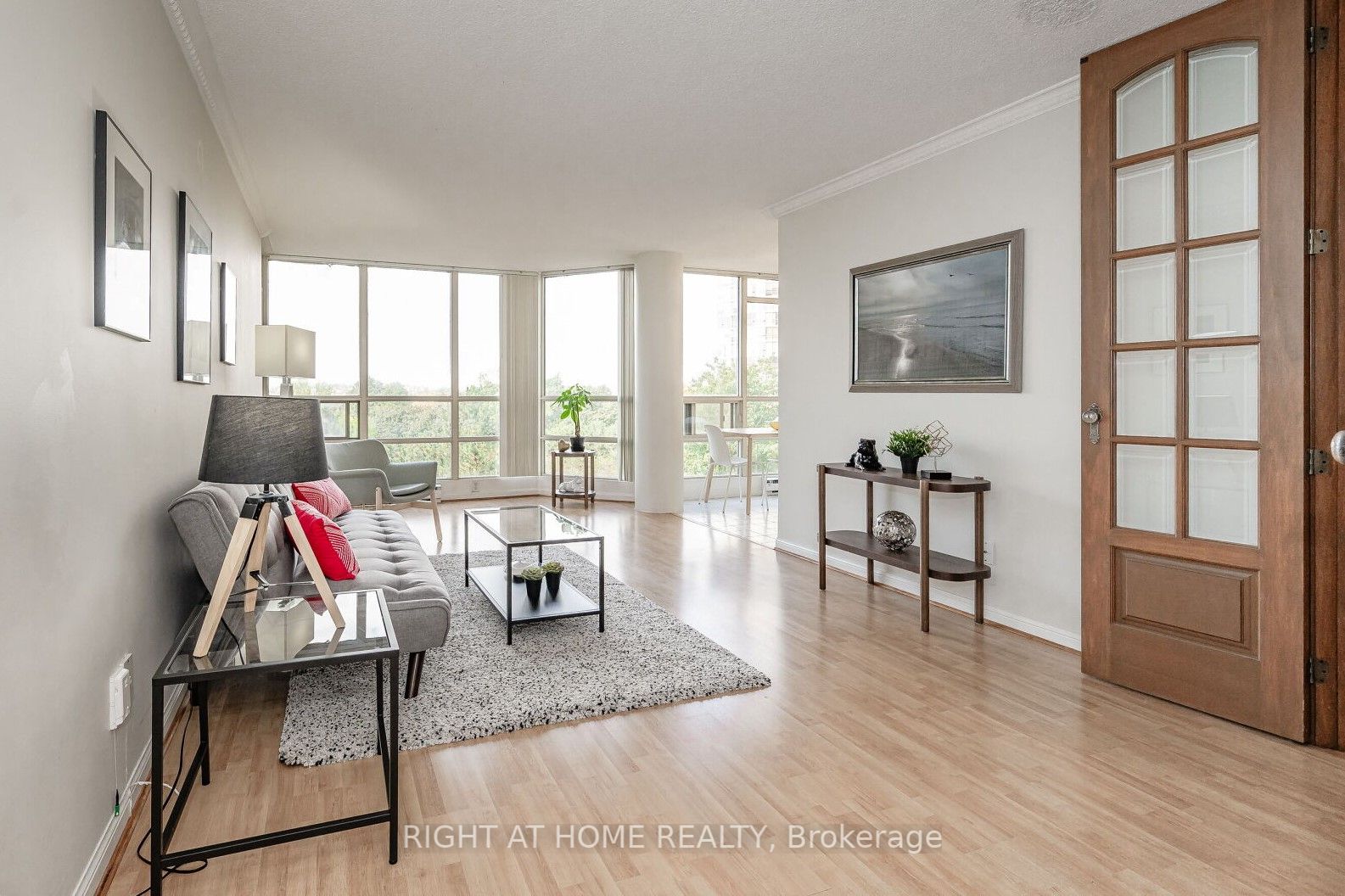 45 Kingsbridge Garden Circ 503