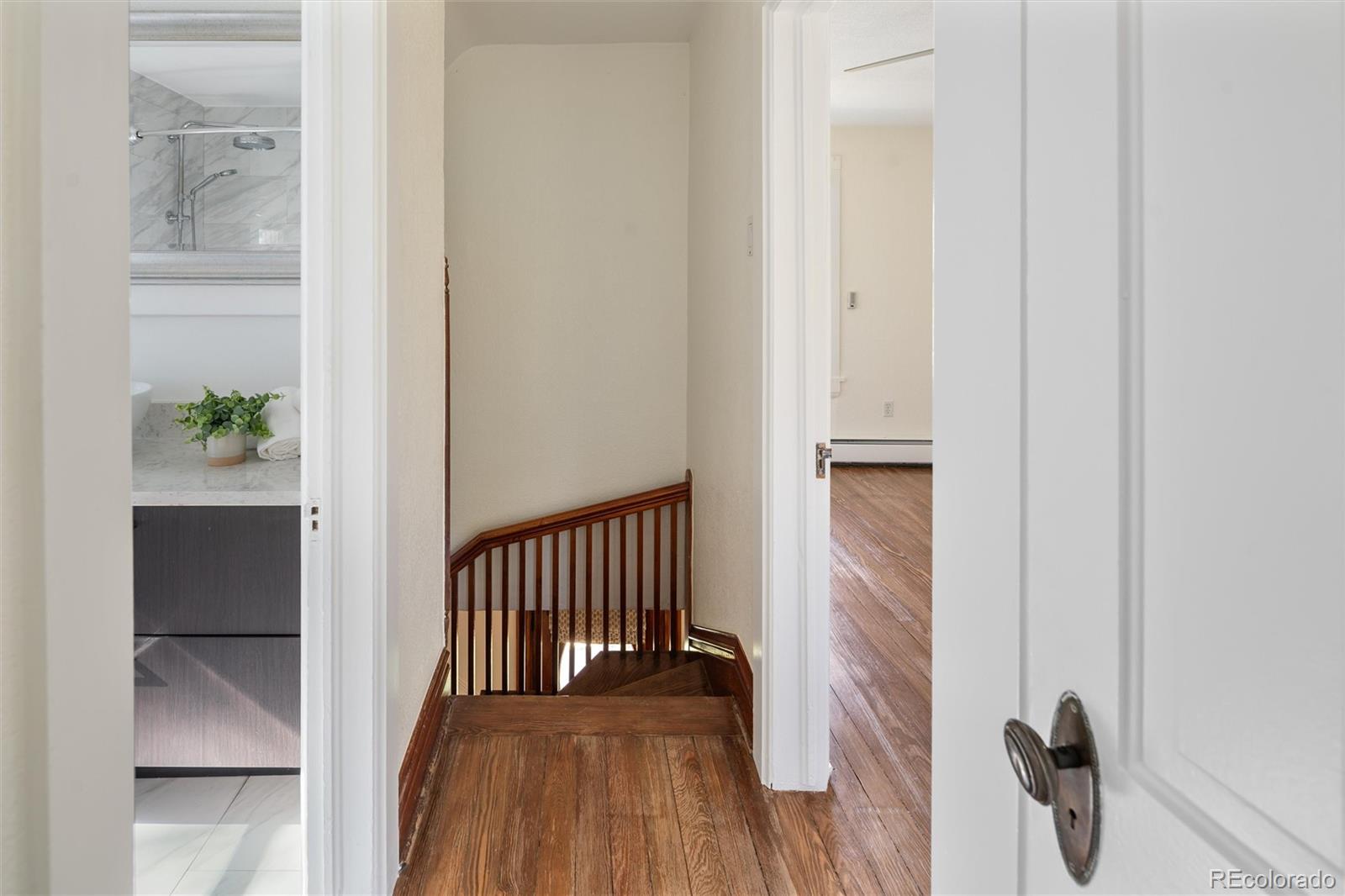 2078 S Pennsylvania Street