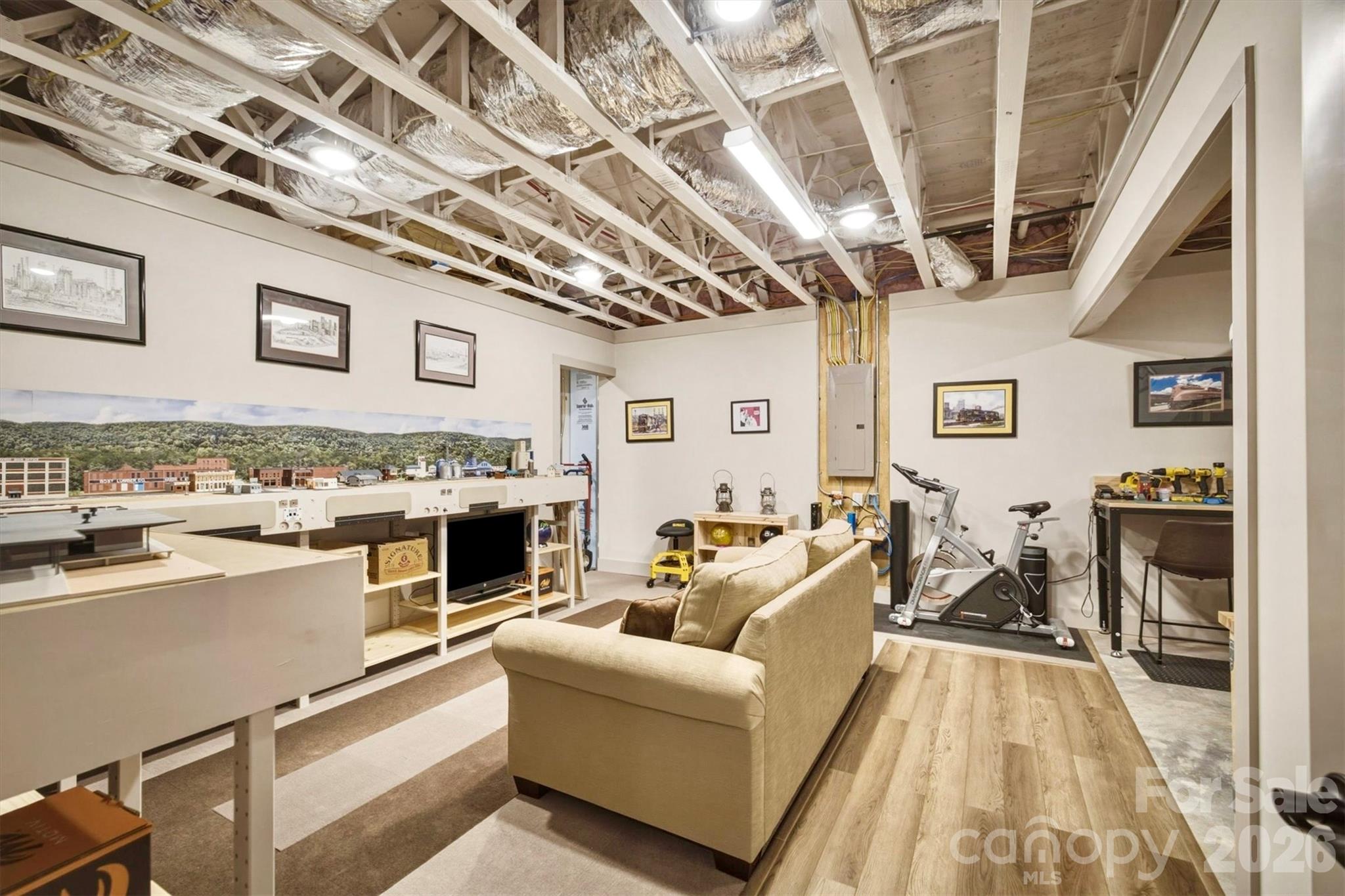 5515 Cedar Cove Way