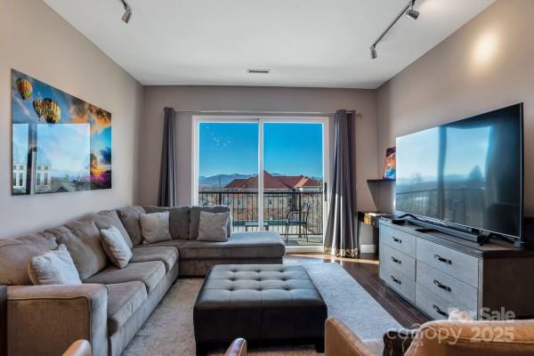 45 Asheland Avenue 500