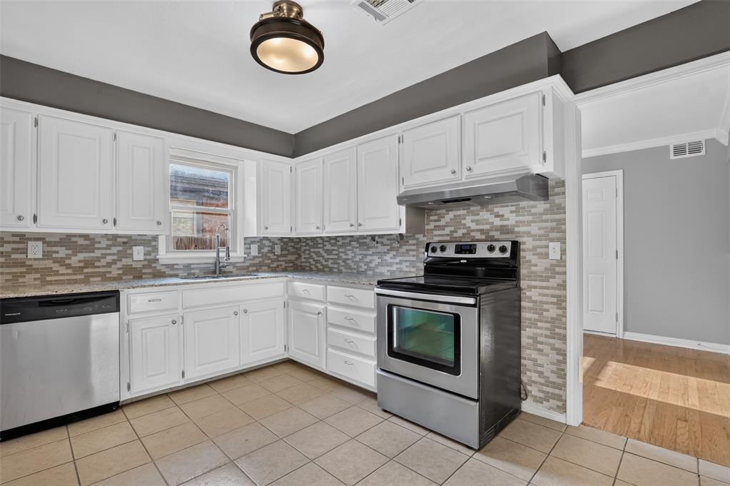 2932 NW 67th Street
