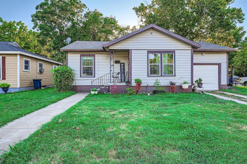 Welcome to this charming Fort Worth home featuring a bright living room filled with natural light and a quaint kitchen with space for a small dining table. The primary bedroom includes an ensuite bath with a soaking tub, creating a cozy retreat. A large laundry room with plenty of storage space adds convenience to daily living.

Step outside to enjoy a fully fenced backyard with ample greenspace, a small patio for relaxing, and a storage shed for your outdoor essentials. Located just minutes from local shopping, dining, and easy access to major highways, this home offers a balance of comfort and convenience with parks and recreation nearby.