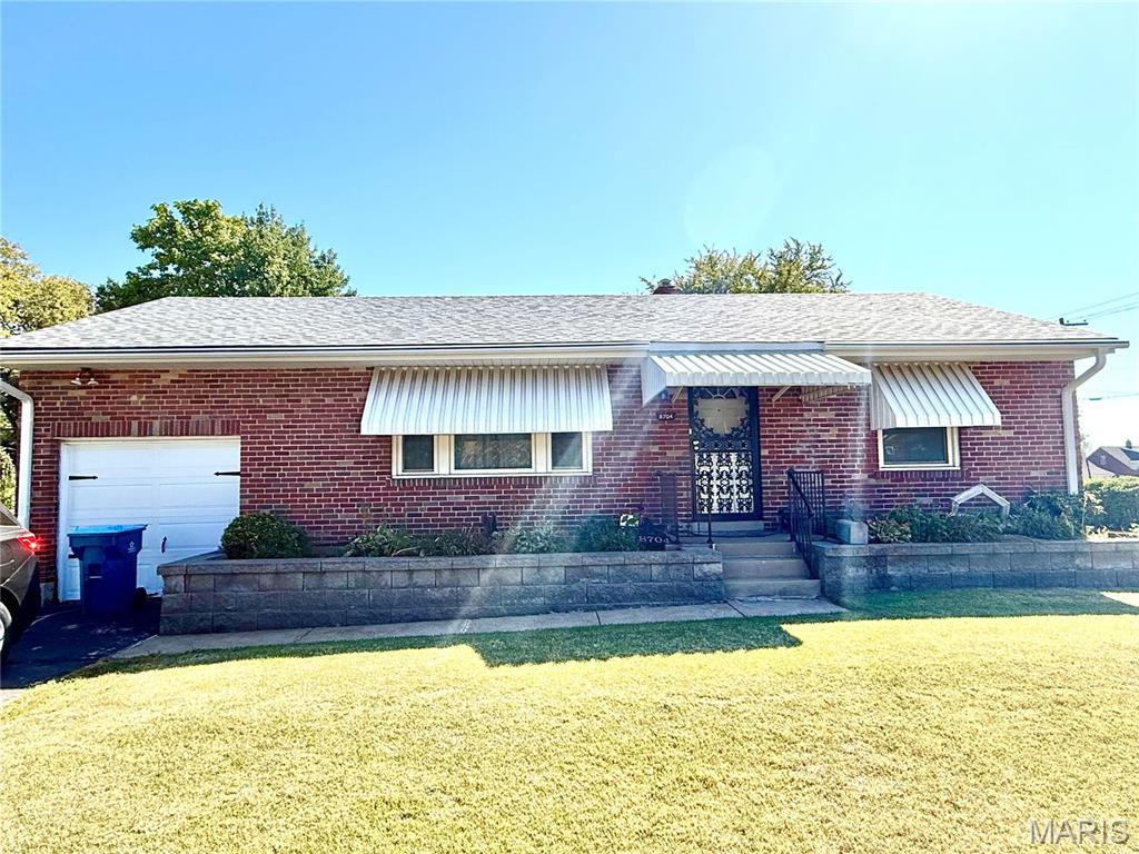8704 Agate Court