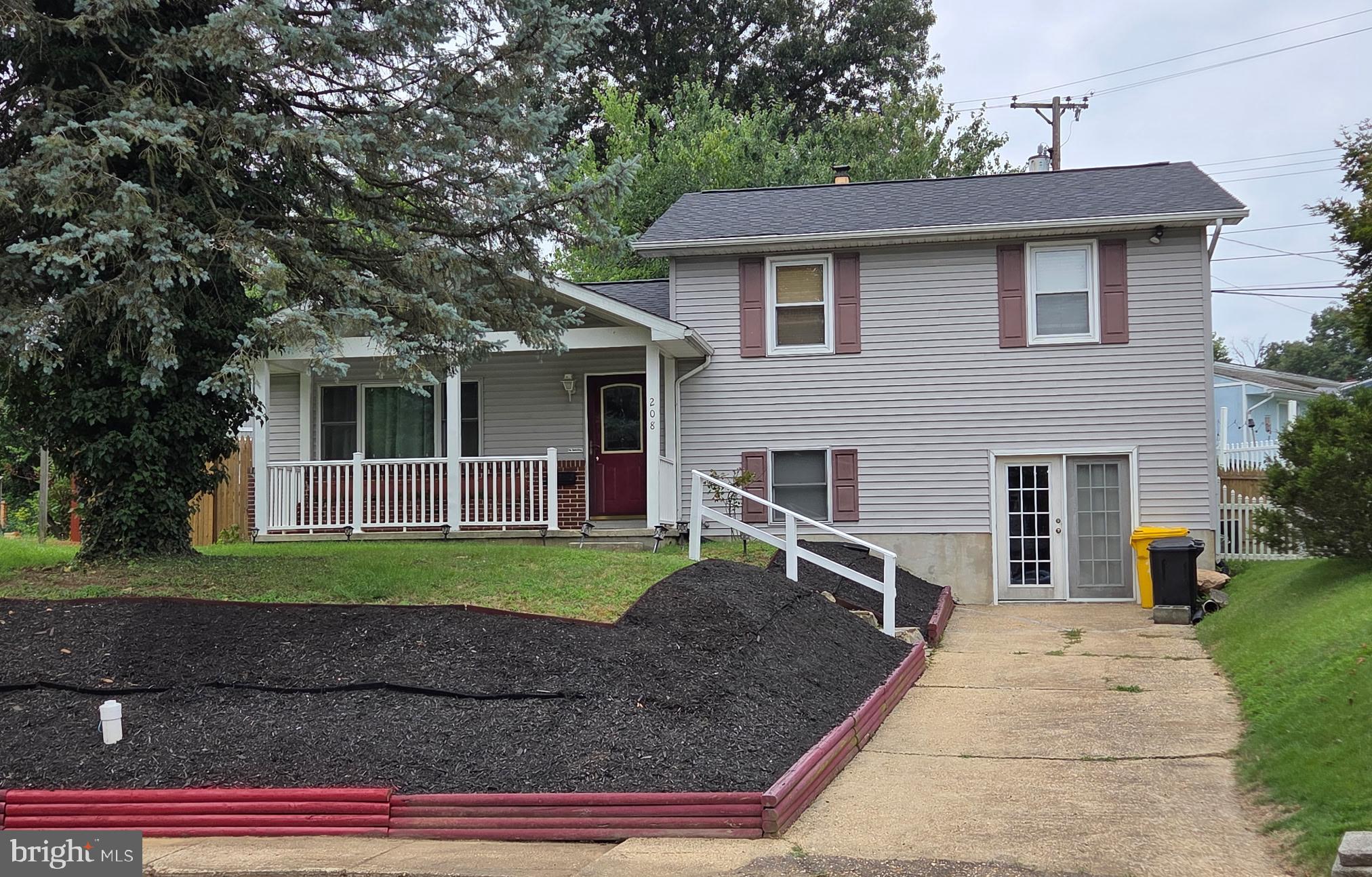 208 Devon Court
