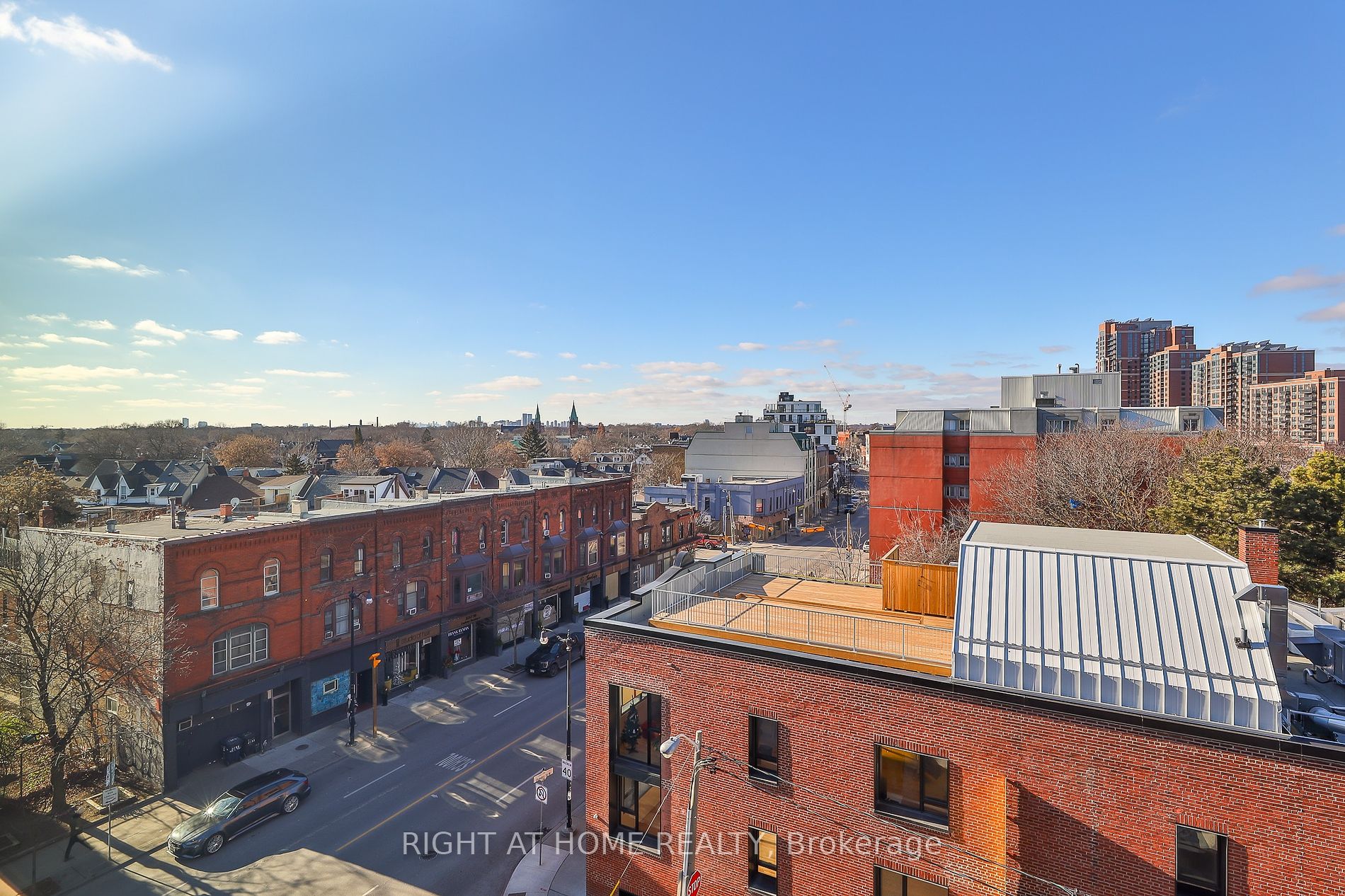 2720 W Dundas St 509