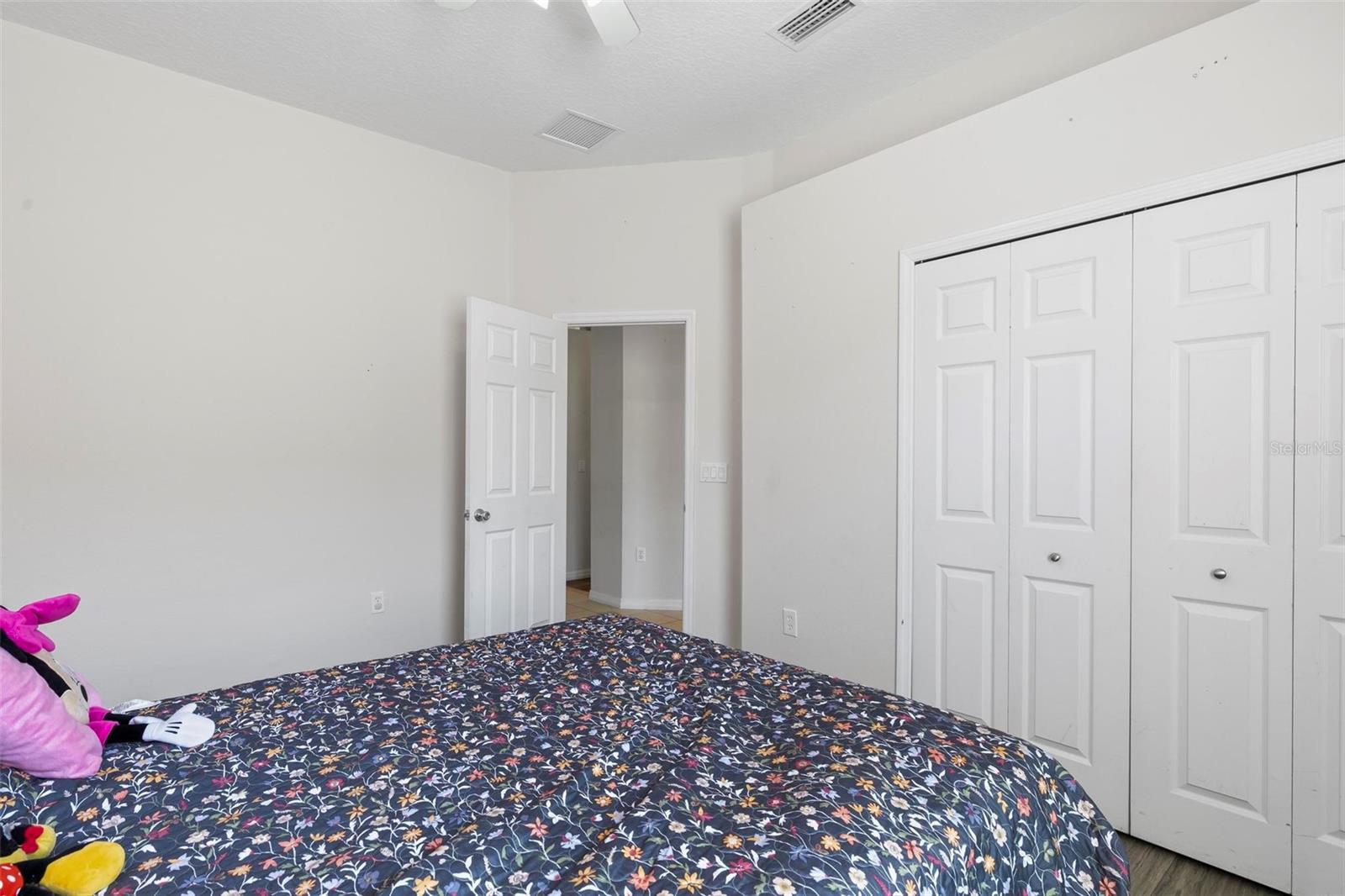 18 Buttonwood Lane