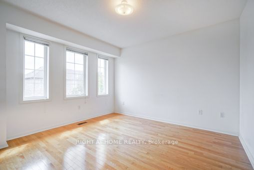 80 Acorn Pl 20