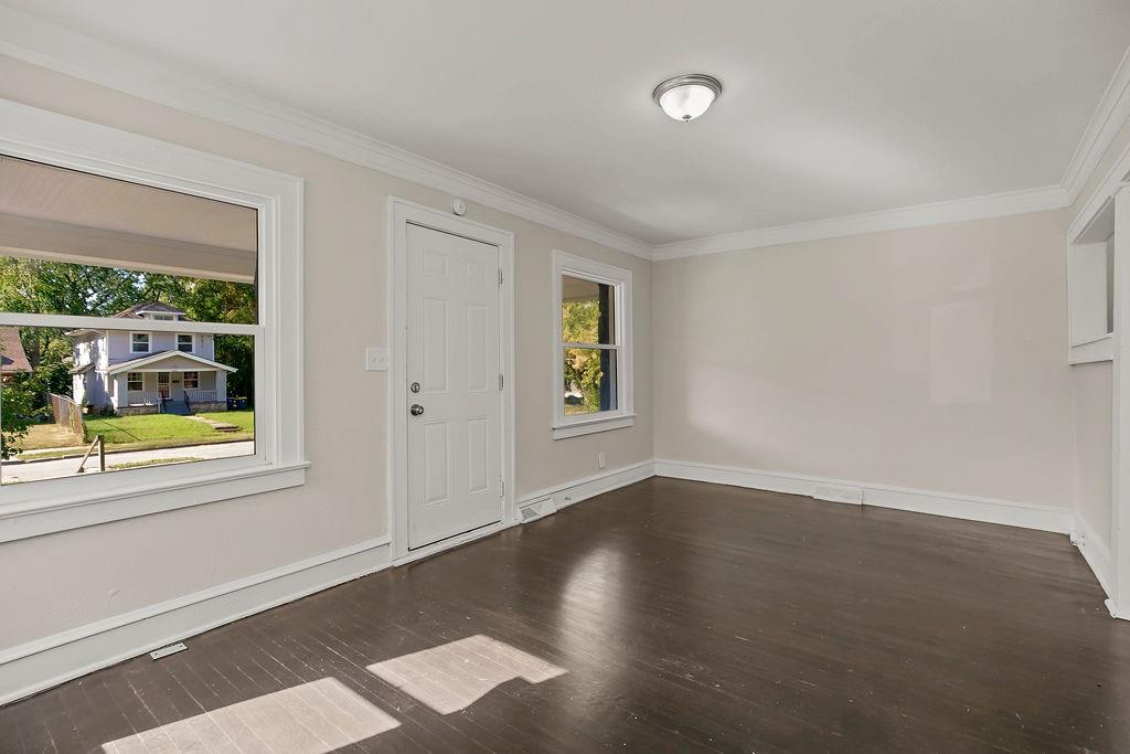 5611 Highland Avenue