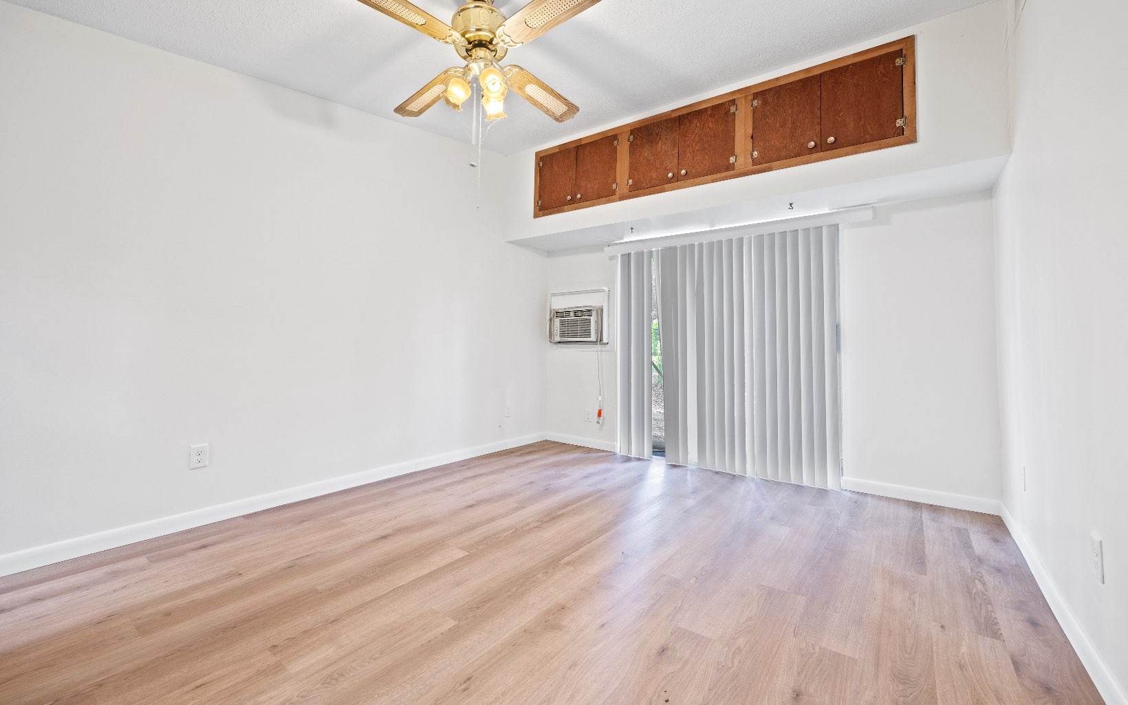 112 NE Rowan Rd