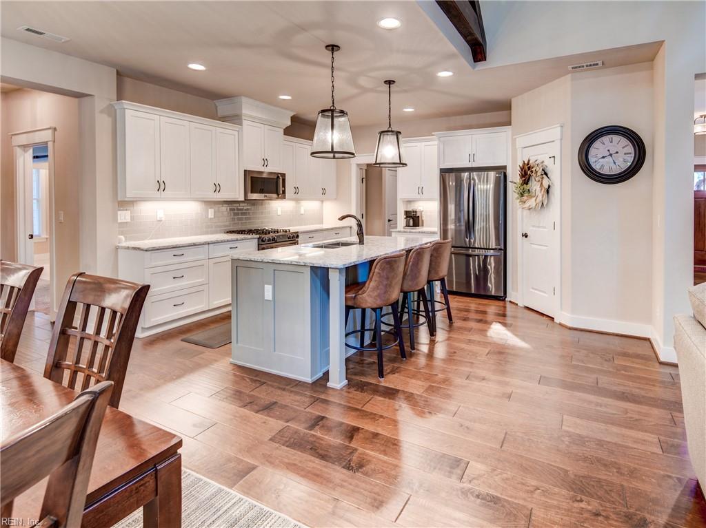 113 Commanders Cove