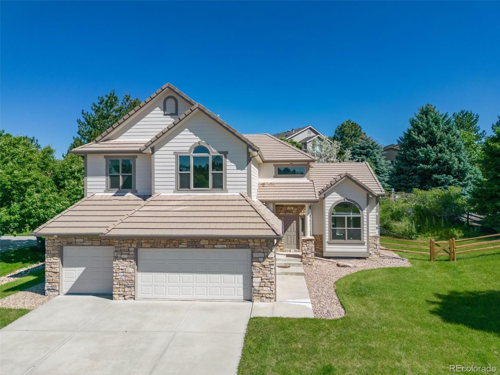 Homes for Sale in the Pinery Neigbhorhood