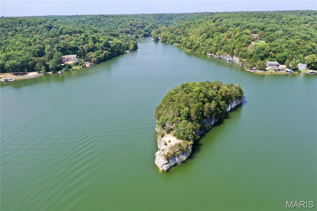 13 Cove Trail