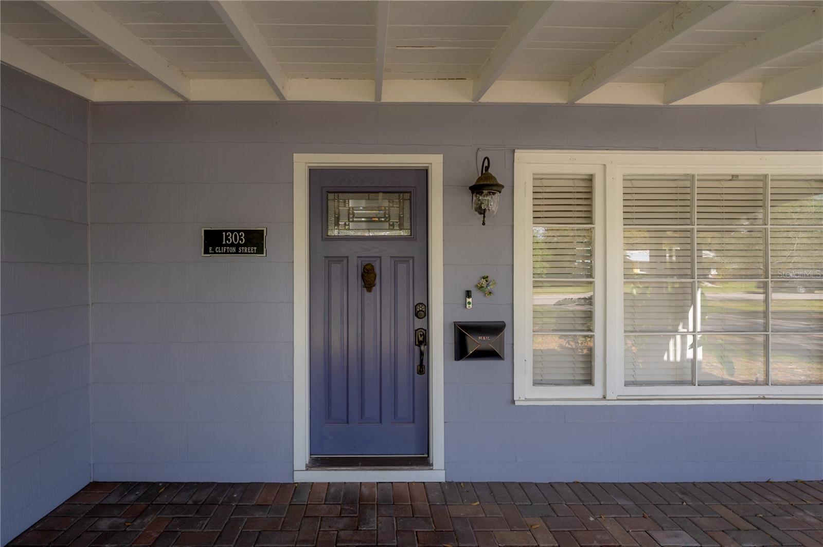 1303 E Clifton Street