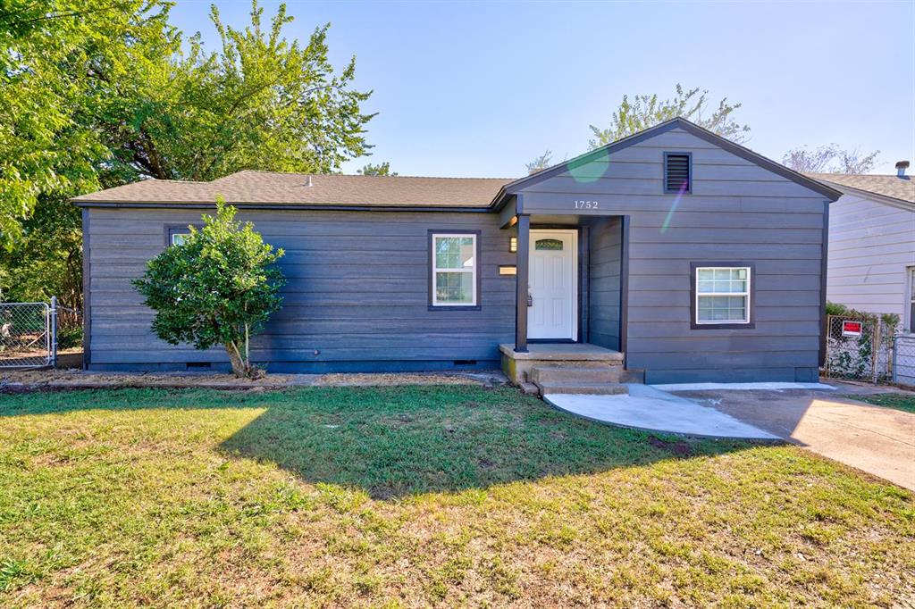 This charming 3 bedroom and one bathroom home has been completely renovated. The home includeds wood laminate flooring and new fixtures throughout, with a new gas range in the kitchen perfect for those who love to cook. Outside you will enjoy a very spacious backyard with plenty of room for entertaining, gardening or just unwinding. Schedule your tour today!  Every All County Heartland Property Management residents are enrolled in the Resident Benefits Package (RBP) for an additional fee which includes liability insurance, HVAC air filter delivery, on-demand pest control, and much more! No pets or smoking allowed in this unit. 

Dogs allowed after approval and additional fees.

****Security deposit and signed lease holds the property.  First months rent and $275 admin fee gets you moved in. Schedule your tour now at www.AllCountyHeartland.com/available-rentals/