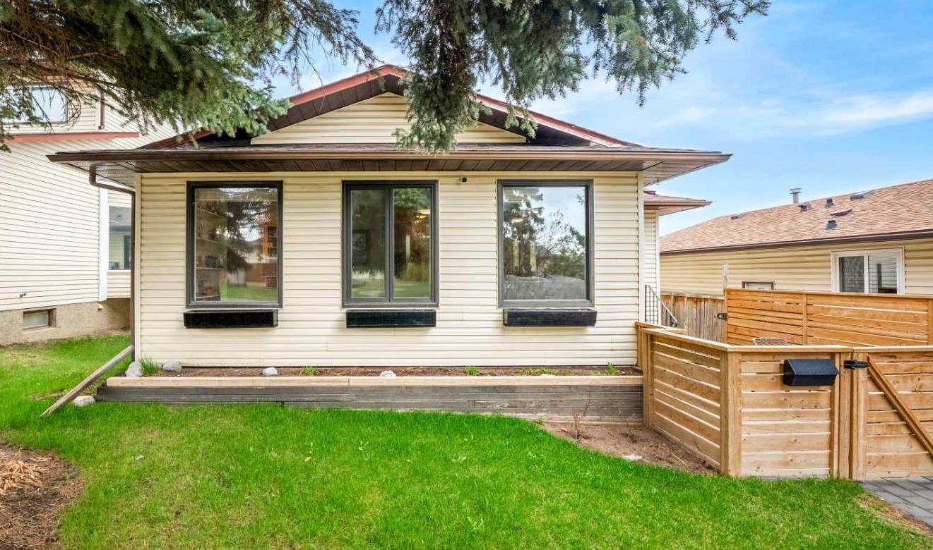 20 Bedwood Hill NE