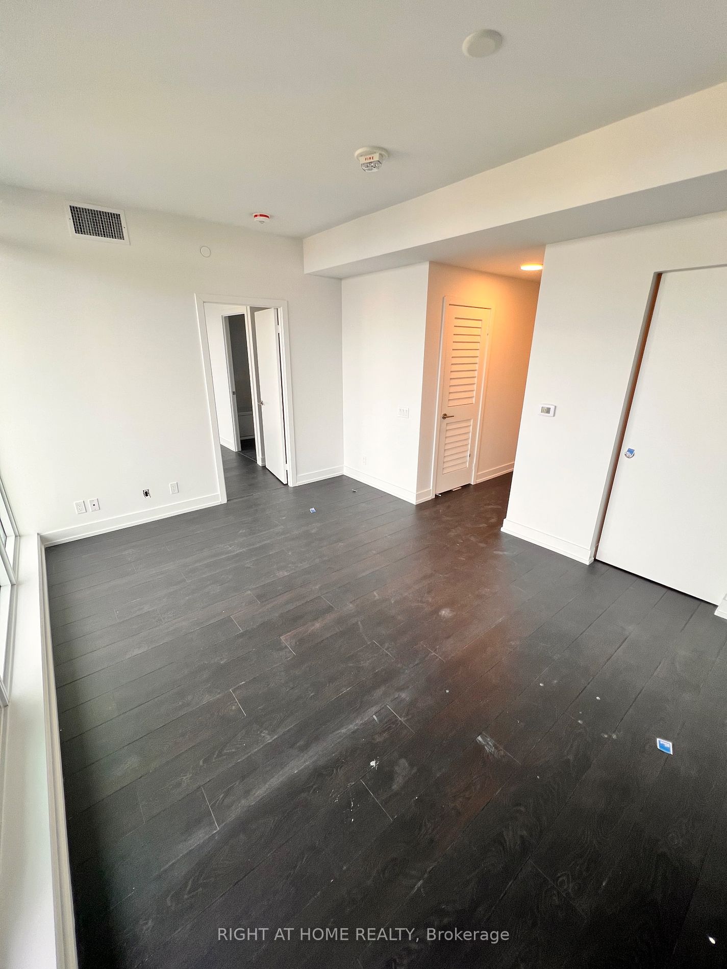 225 Veterans Dr 401