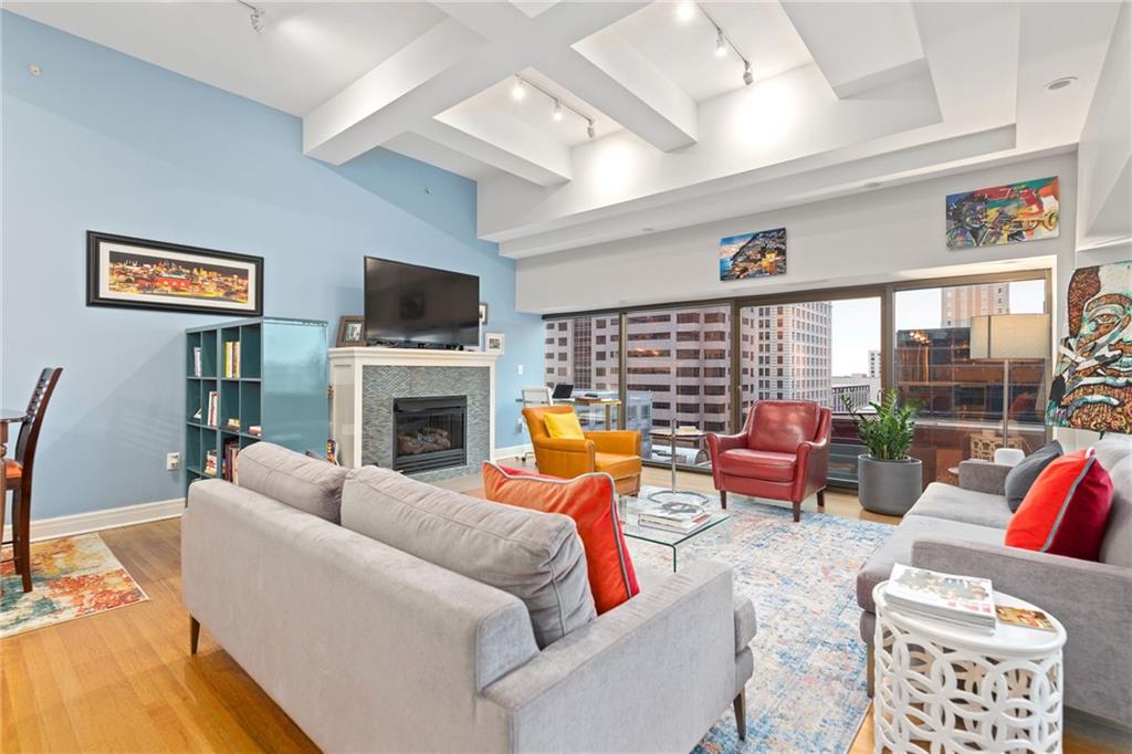 1101 Walnut Street 601