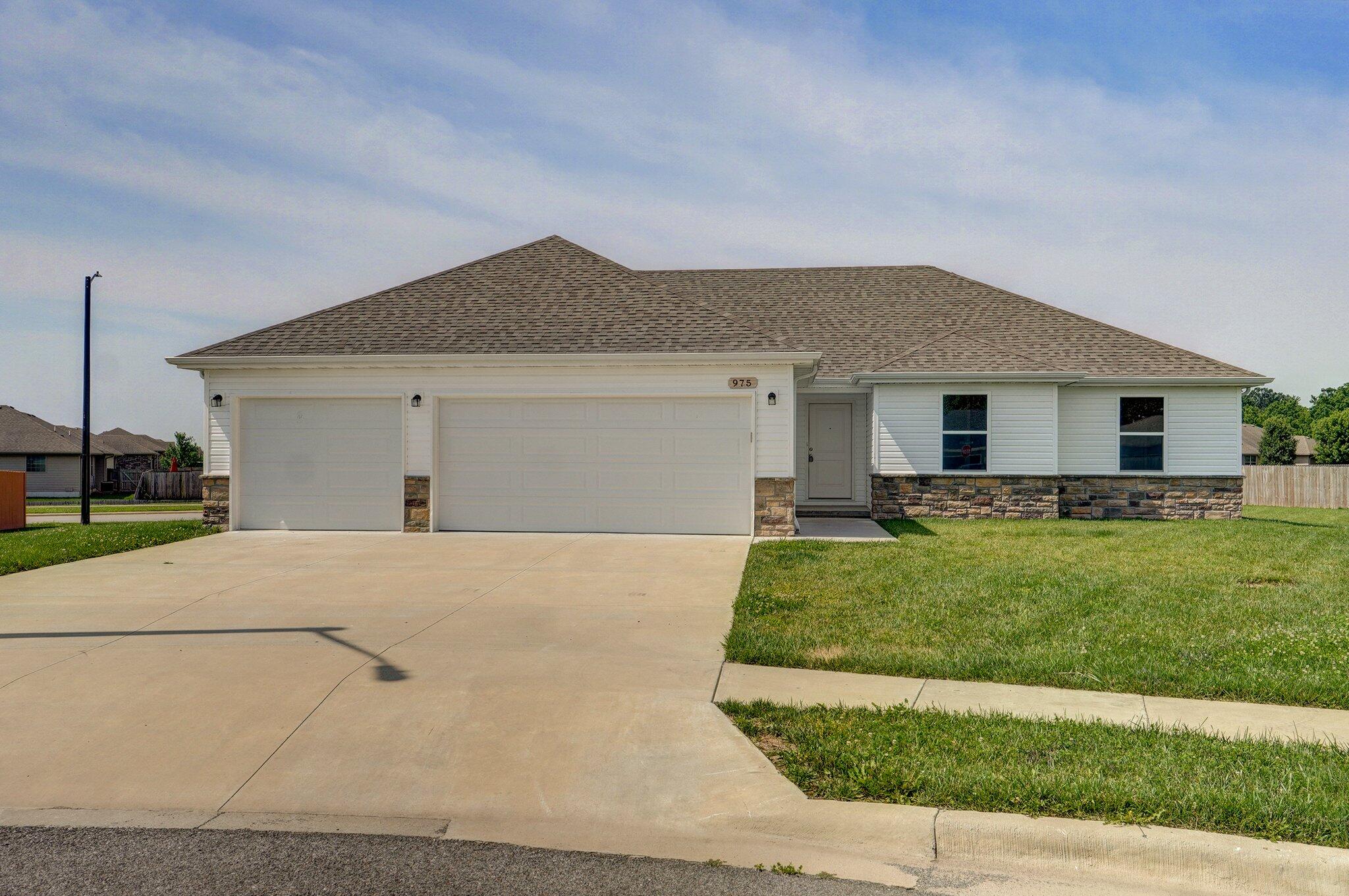 975 S Montpelier Court