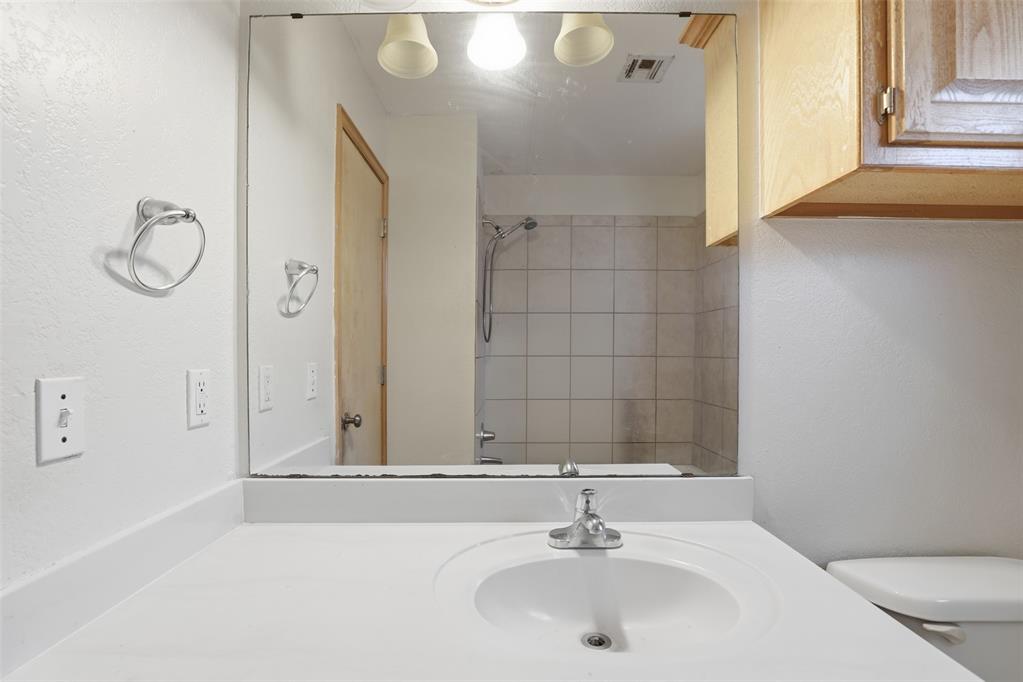 2204 NW 157th Street