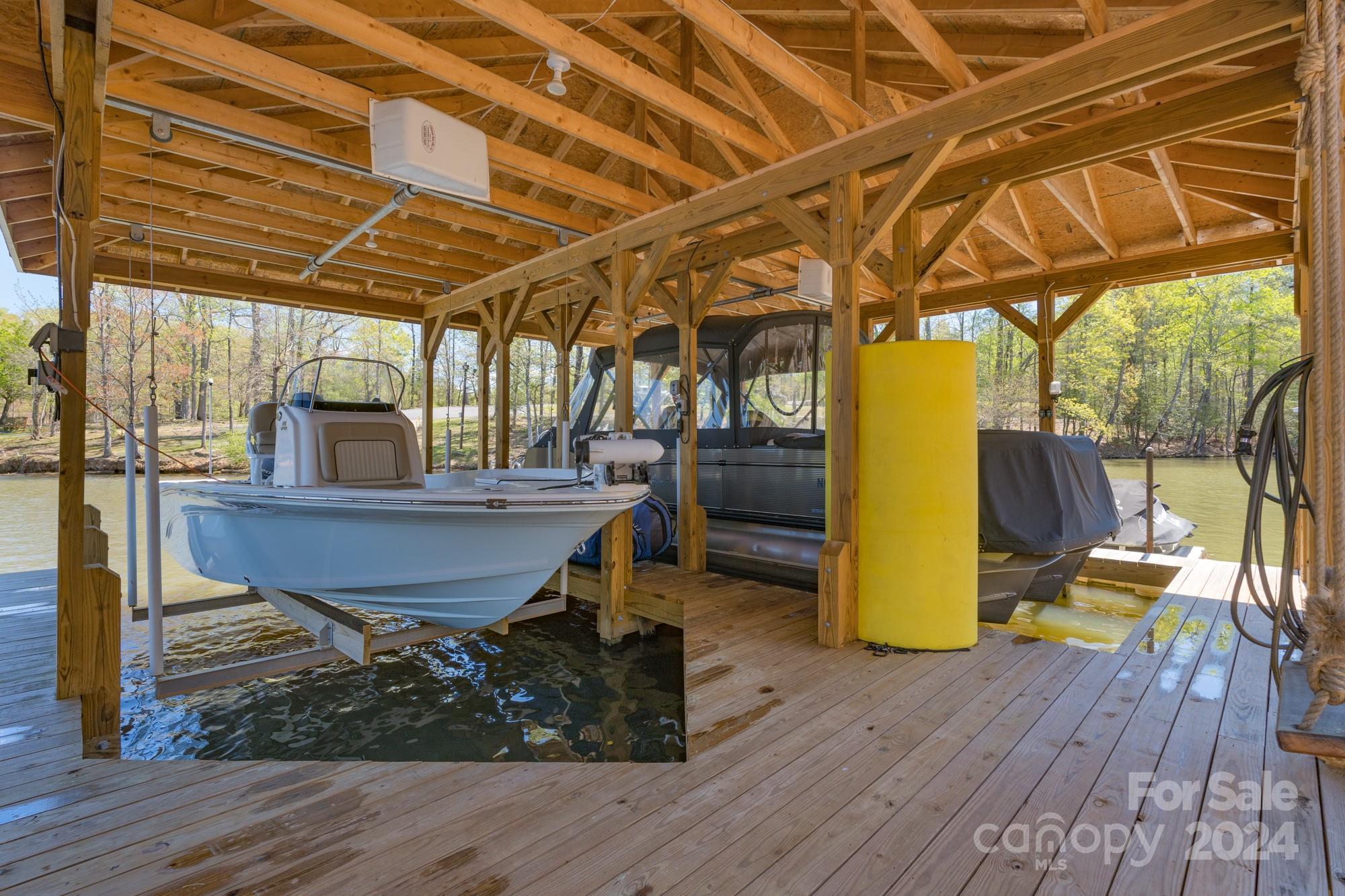 376 Landing Trail