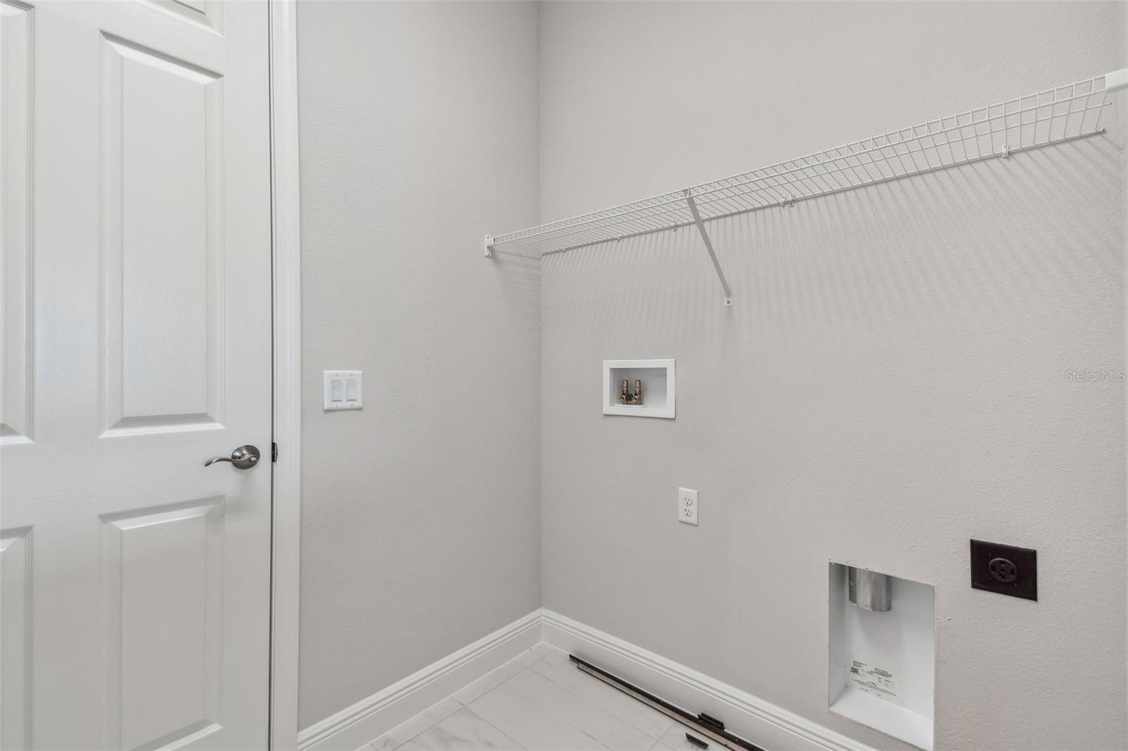 11239 Rustic Timber Loop