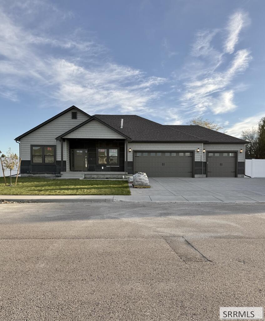 230 Moonlight Drive
