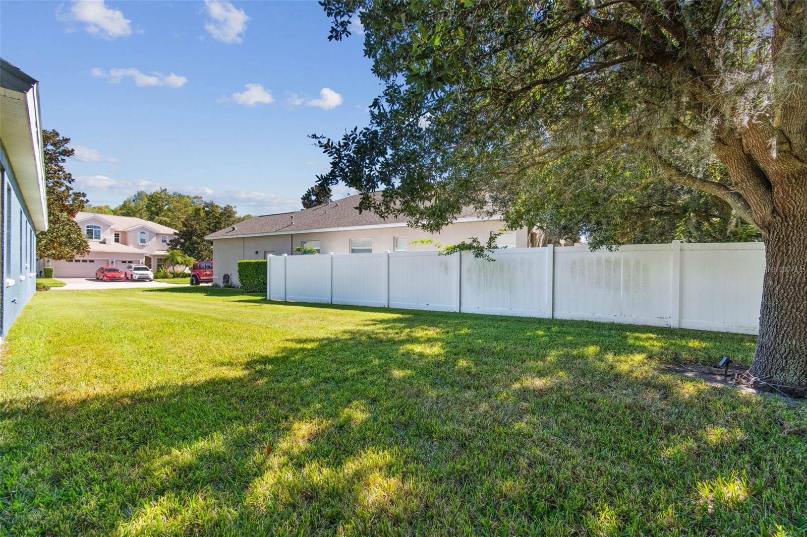 8621 Eagle Brook Drive