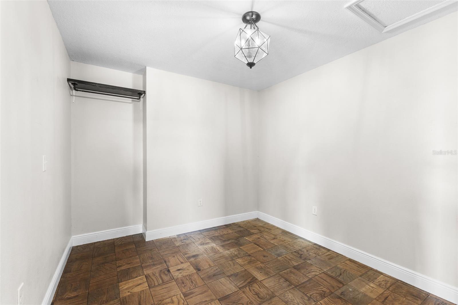 445 Horseshoe Loop Road