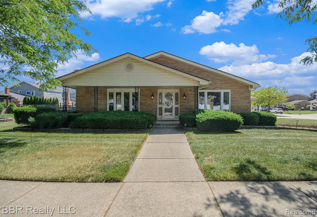 Welcome to this custom-built, one-owner gem in the heart of Riverview! Built in 1979 and on a large corner lot and meticulously maintained, this spacious brick home features 3 oversized bedrooms and 2 updated full bathrooms, including a primary suite with a walk-in tiled shower and bidet. The updated kitchen boasts custom tile (also in hallways), oak cabinetry, granite countertops, and stainless steel Samsung appliances—a dream!
Enjoy the convenience of first-floor laundry, tile flooring throughout (including the tiled patio!), and a finished basement complete with a second full kitchen, gas range, microwave, dishwasher, and a disposal—perfect for entertaining. The basement has been waterproofed both inside and out for added peace of mind.
Major mechanicals have been updated: furnace (2018), A/C (