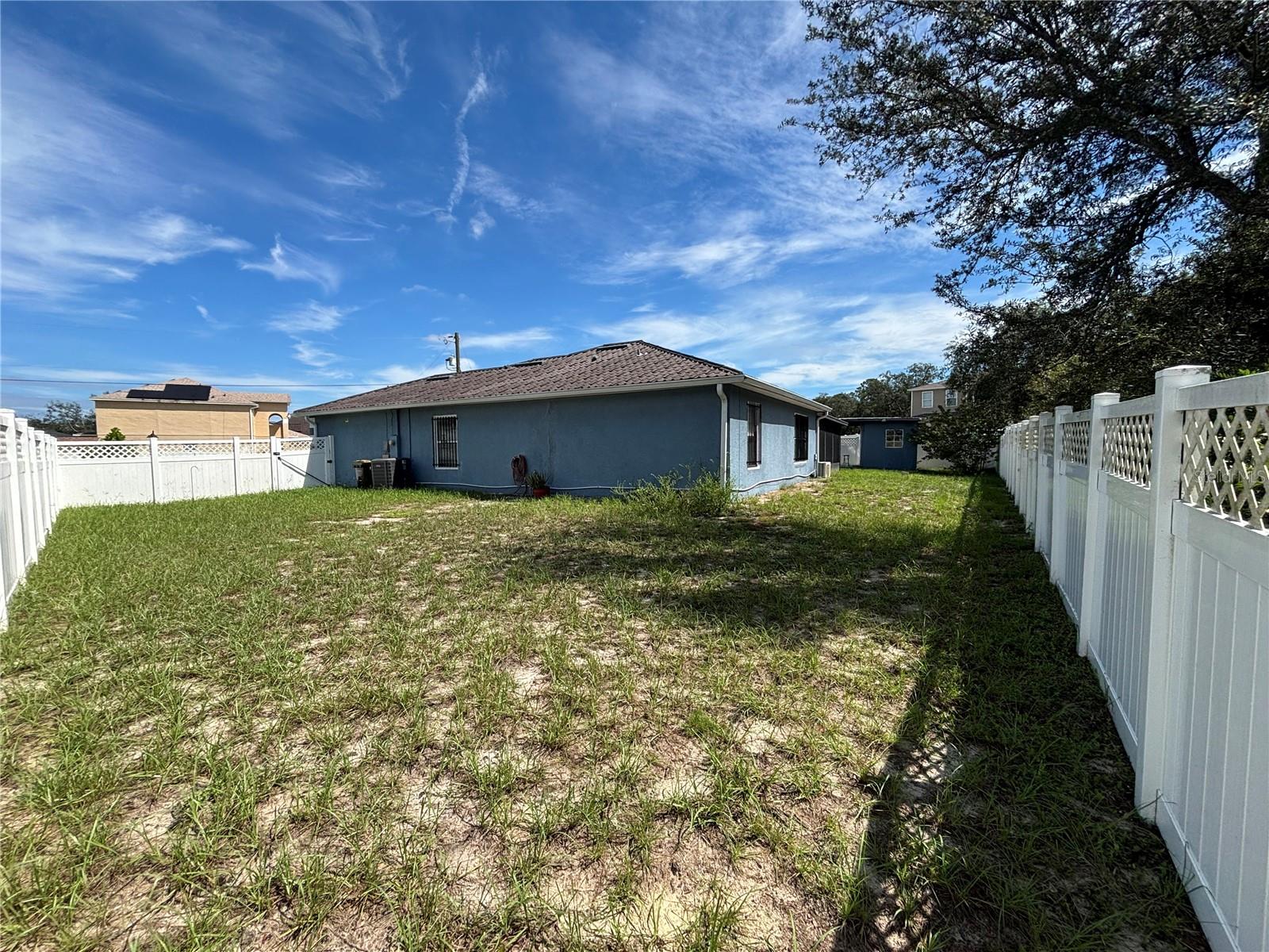 1433 Sarasota Drive