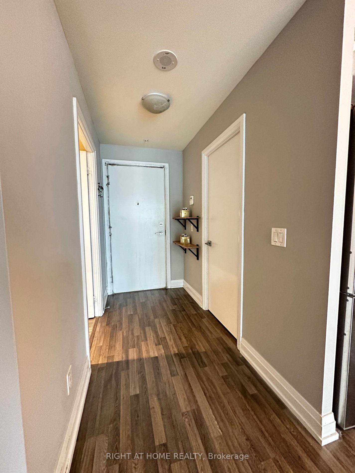 555 E Wilson Ave E615