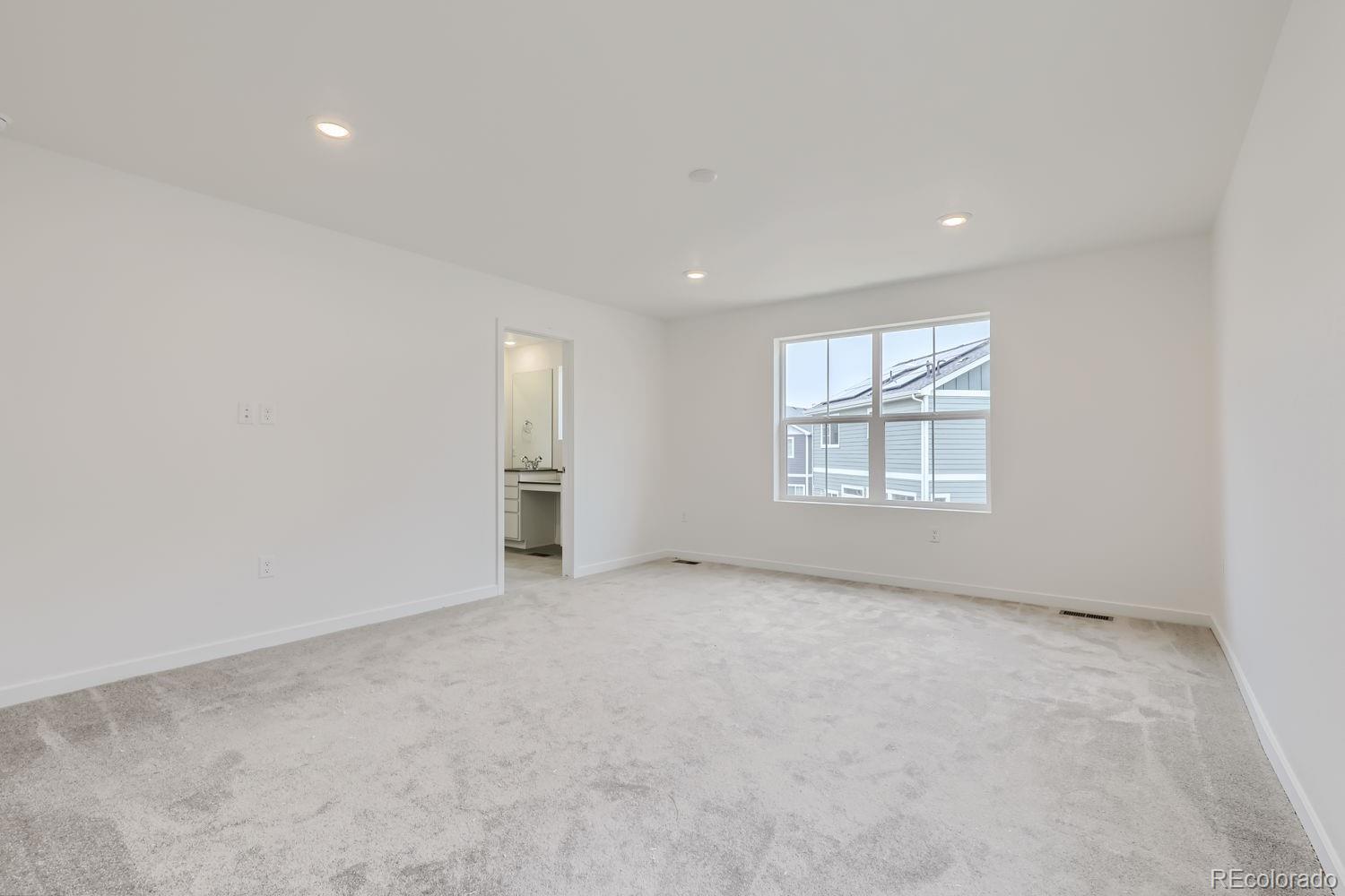 3914 N Picadilly Court