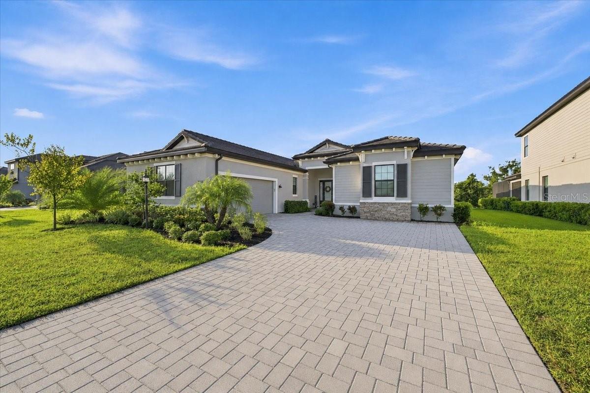 15330 Golden Beam Place