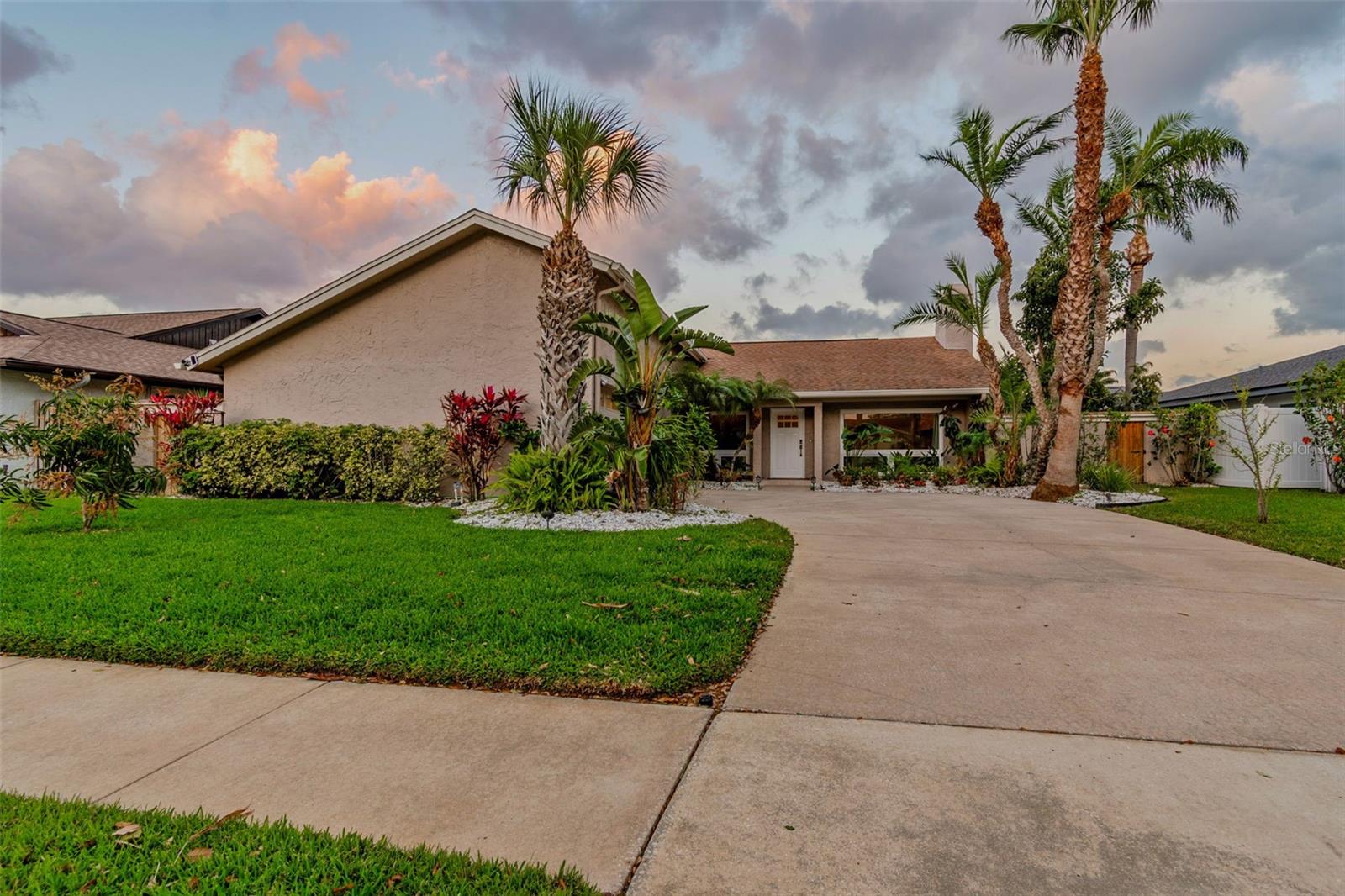 6109 Schooner Way