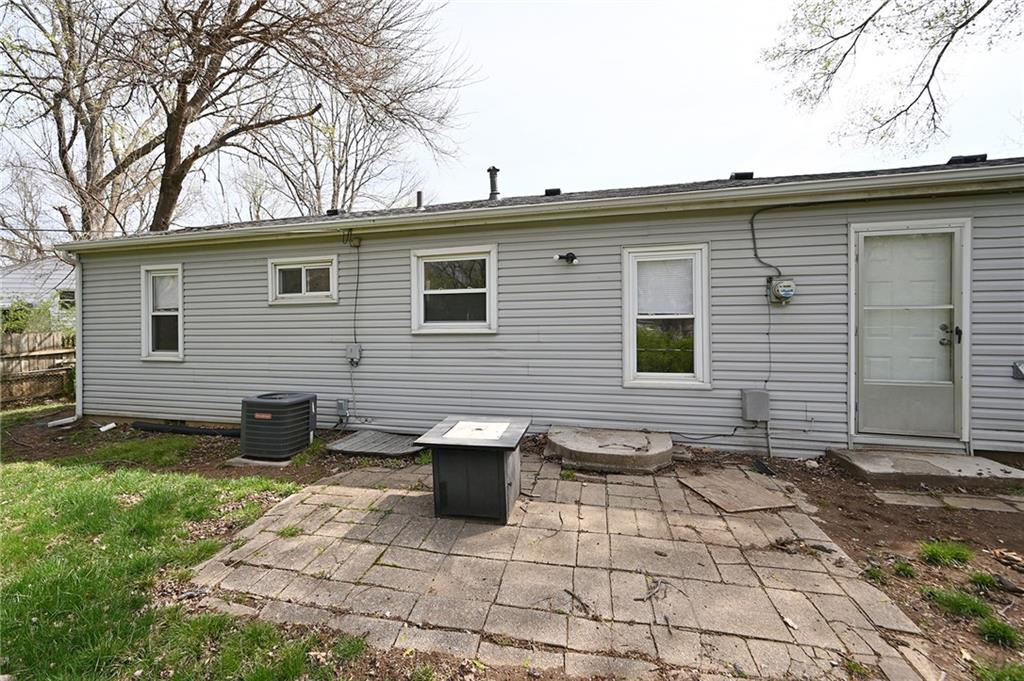 5142 N Corrington Avenue