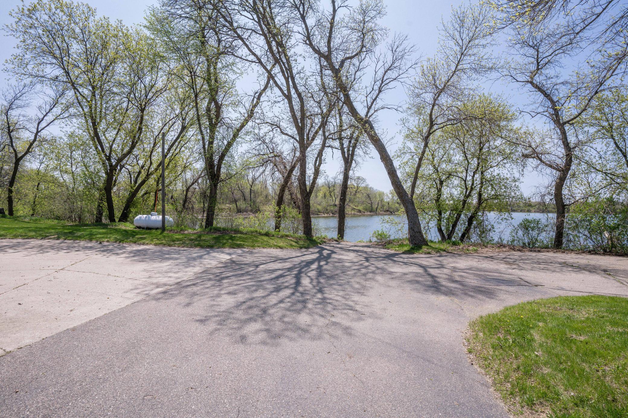 18739 County Highway 33