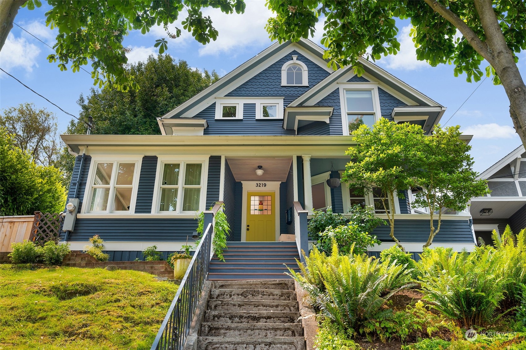 3219 22nd Avenue W