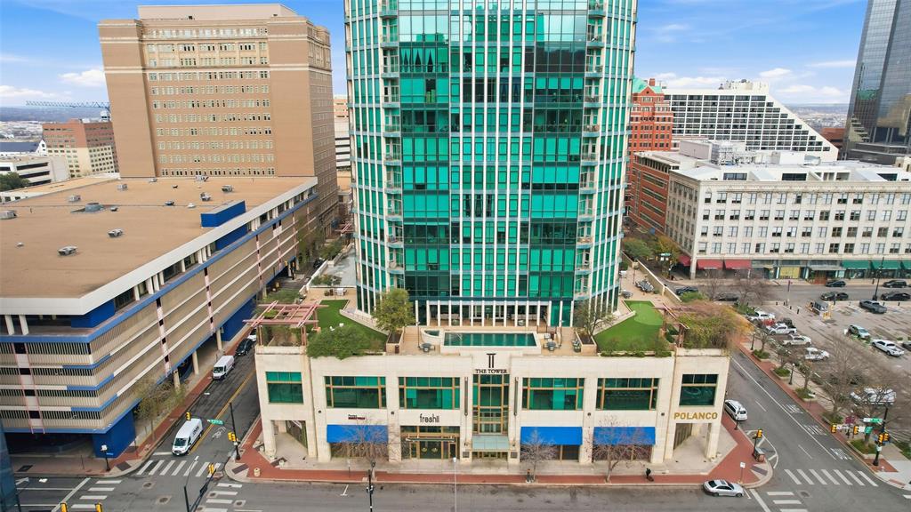 500 Throckmorton Street 2605