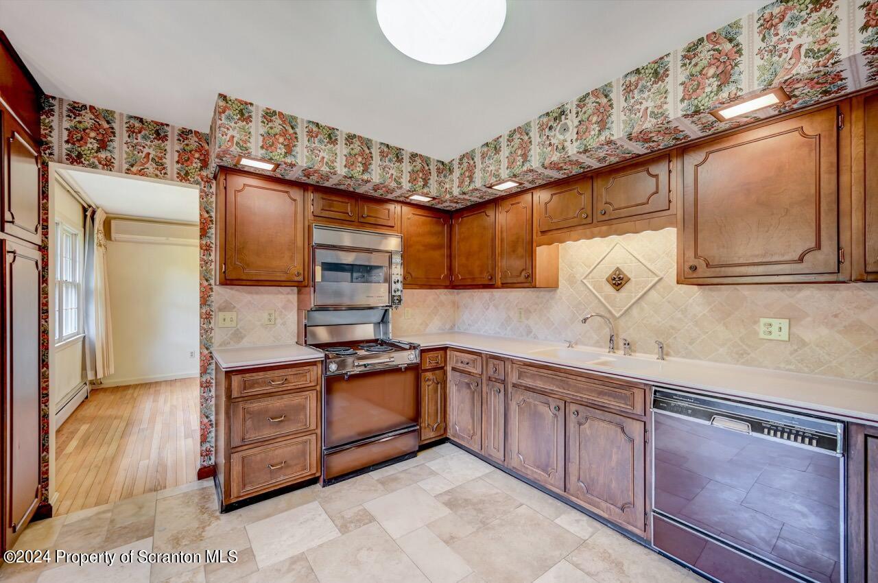 522 Tulip Circle