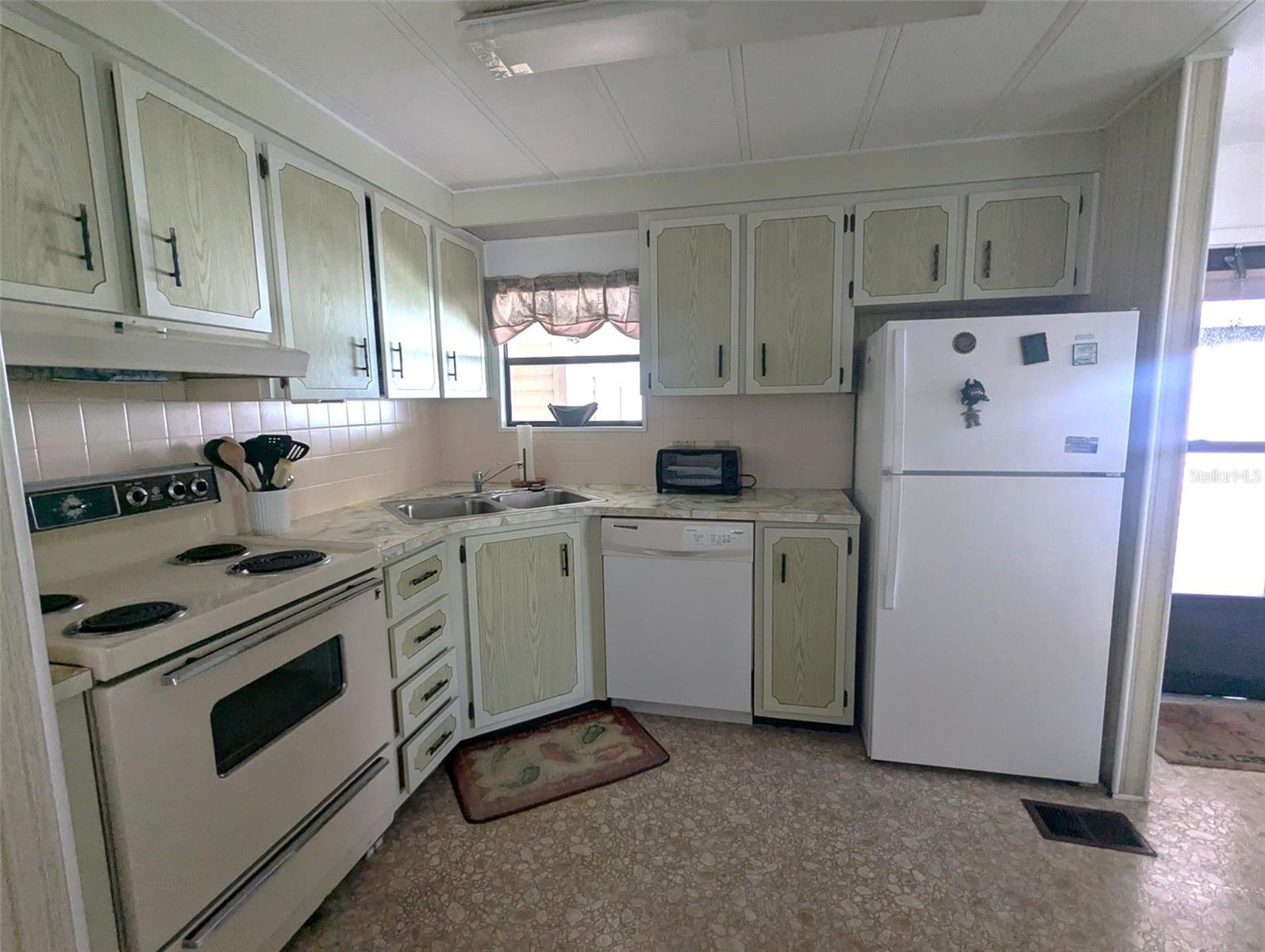 2100 Kings Highway 545