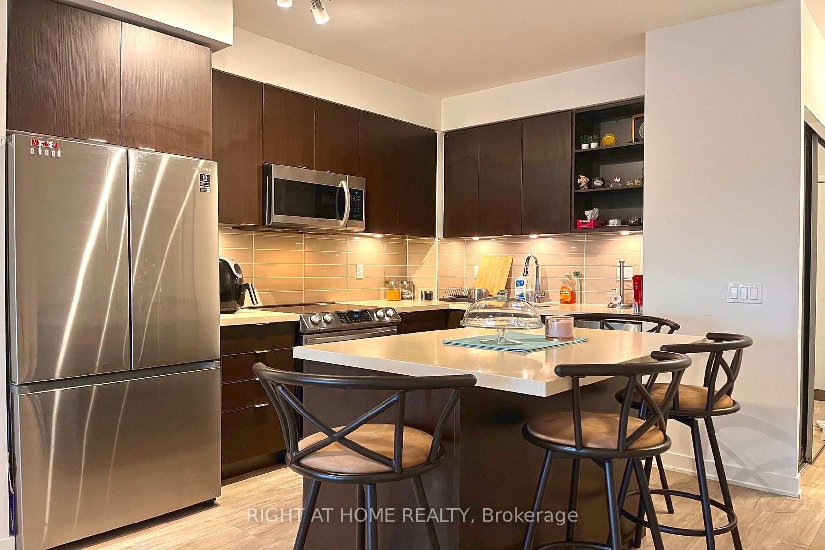 4655 Metcalfe Ave 306