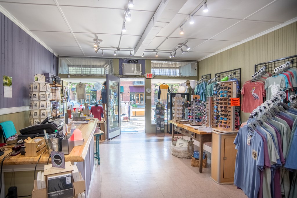 307 Mason Ave